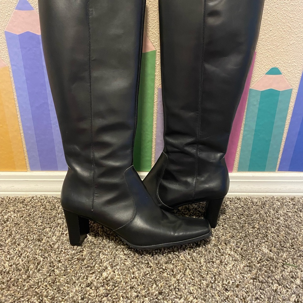Ann Marino Black Heeled Boots
